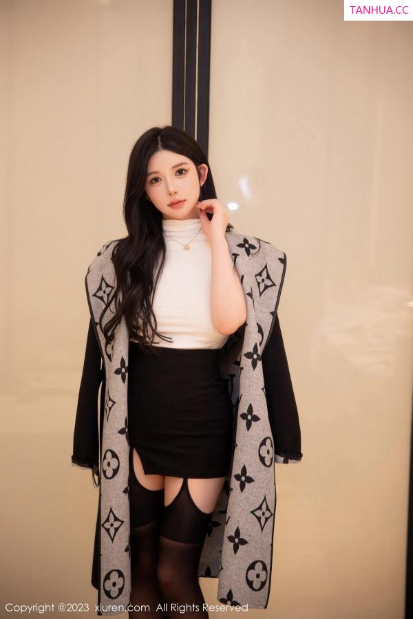   [XiuRen]高清写真图 2023.03.10 No.6394 林珊珊 短裙美臀第17张图片